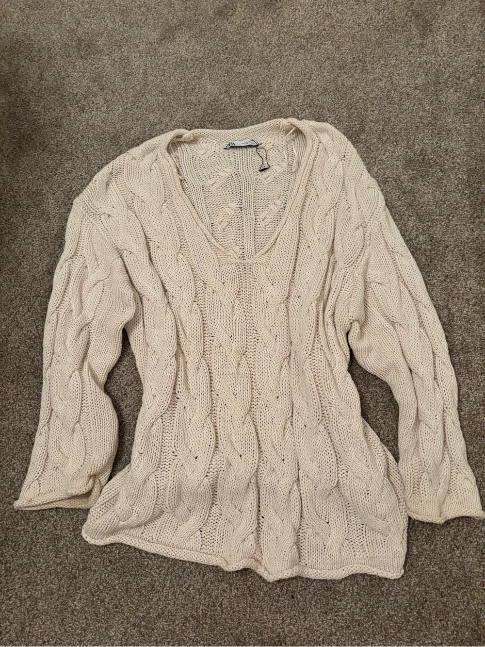 Zara Cream Cable Knit V-Neck Sweater